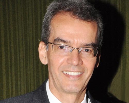 Professor Bergmann trata do reflexo da precocidade sexual na seleção animal <br /><br />